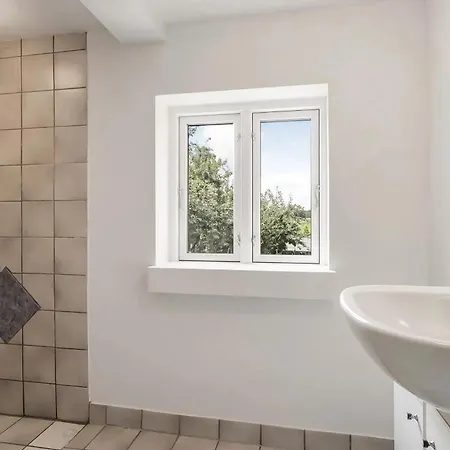 Dejlig Feriebolig I Pa Charmerende Sydfyn 펜션