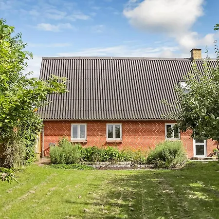 Dejlig Feriebolig I Pa Charmerende Sydfyn 펜션